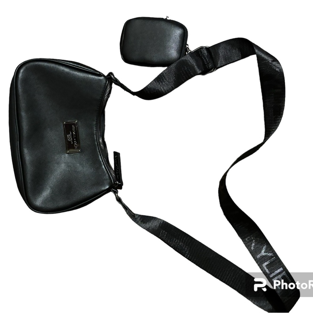 KENDALL+KYLIE BLACK CROSSBODY BAG